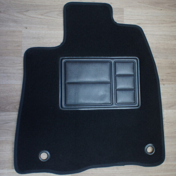 Front & Middle Row Floor Mats for Toyota Kluger GSU50R/GSU55R: 03/2014 - 12/2020